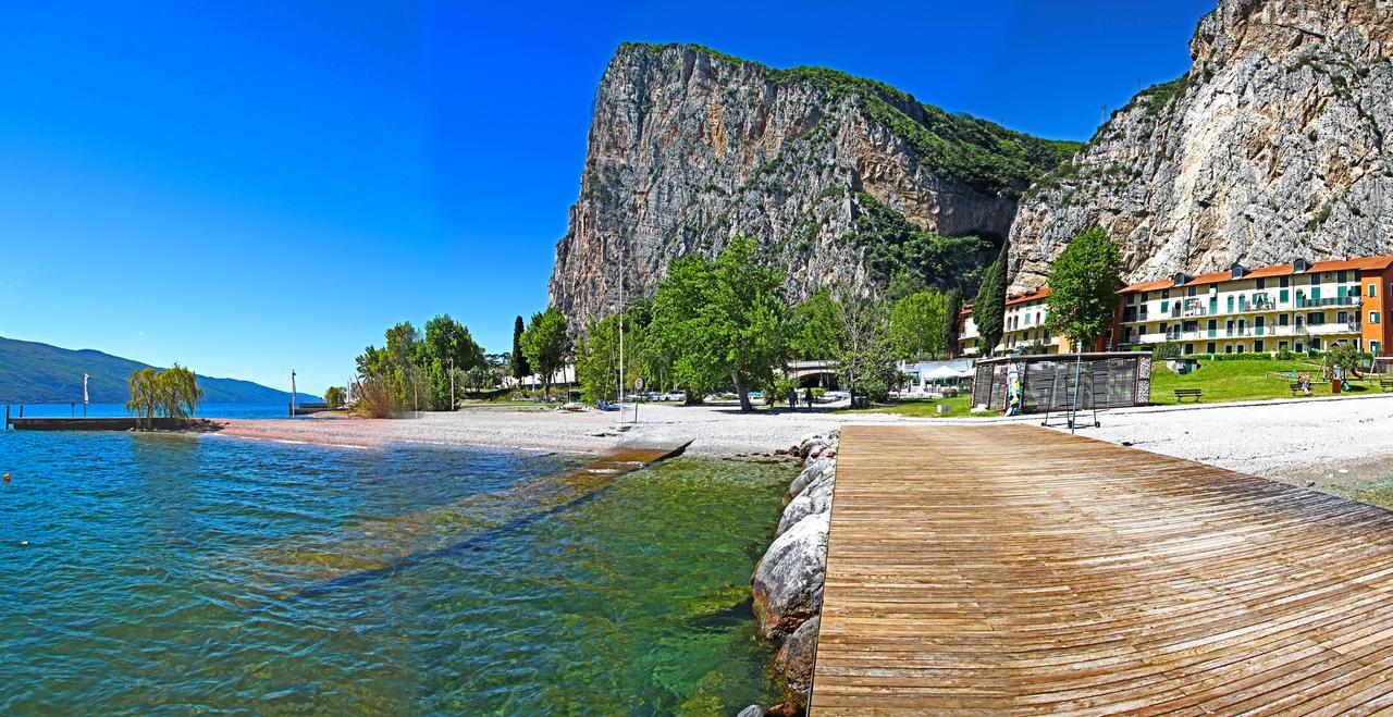 Campione Ora Apartments By Gardadomusmea Кампіоне-дель-Ґарда Екстер'єр фото